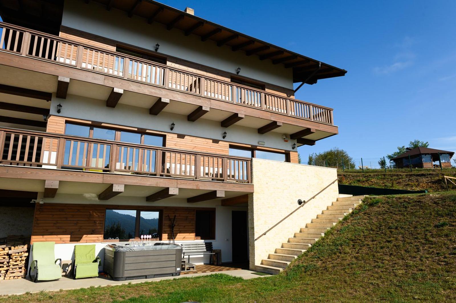 גורה הומורולווי Chalet First Hill מראה חיצוני תמונה